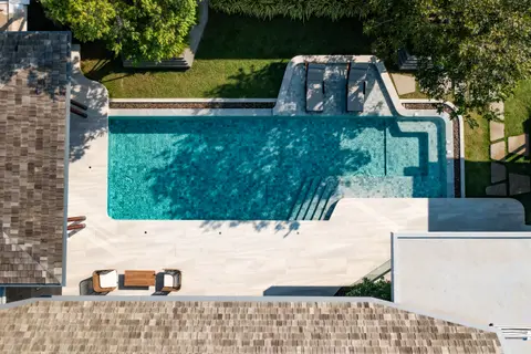 AVANA villa: aerial view of the pool and terrace