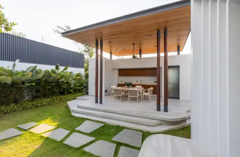 AVANA villa: outdoor pavilion and garden