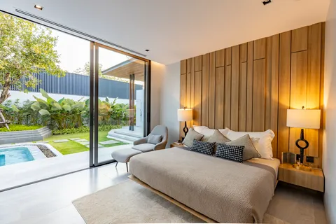 AVANA villa: bedroom opening to the garden